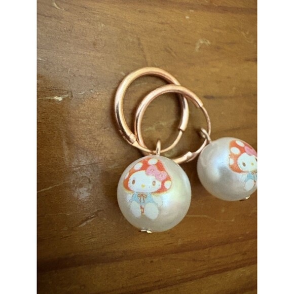 Sanrio Hello Kitty Dangle Drop Bead Earrings 2023 - Picture 2 of 4